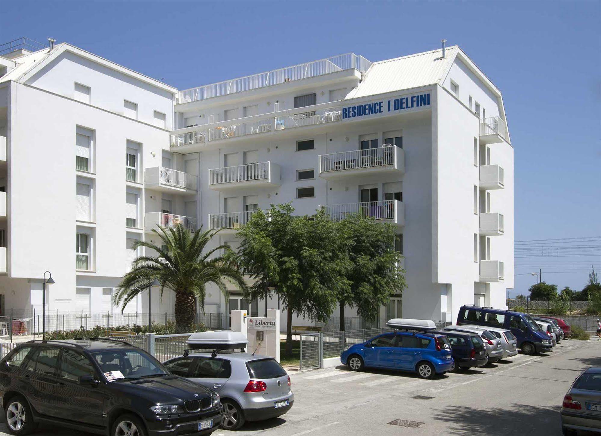 Residence I Delfini Cupra Marittima Exterior photo