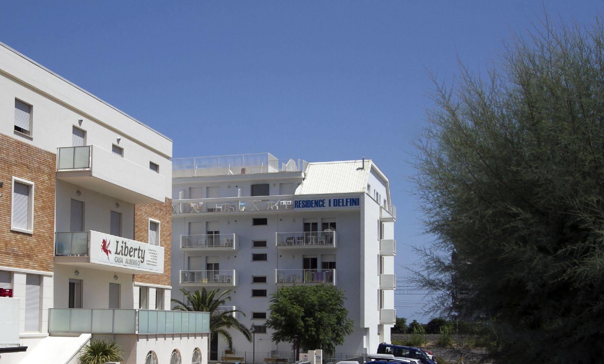 Residence I Delfini Cupra Marittima Exterior photo